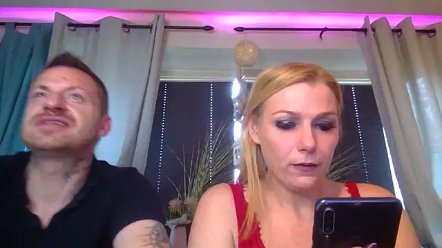 DevilsAngel13 live sex cam