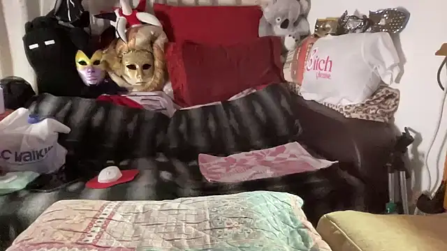 EroticVenetian live sex cam