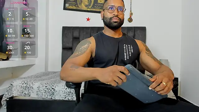 MattRodriguez9 live sex cam