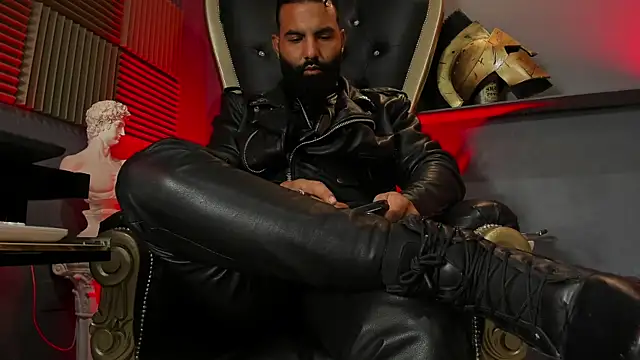 BeardAndrew live sex cam