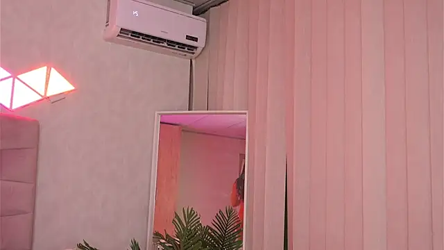 AnitaKariri live sex cam