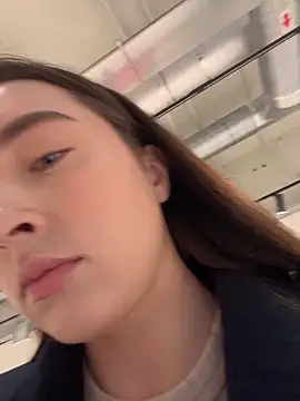 Holly_Play live sex cam