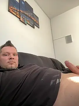 Bastilein1985 live sex cam