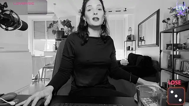 Lanathevirus live sex cam