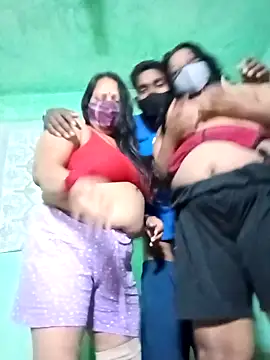 LoveOnStream live sex cam