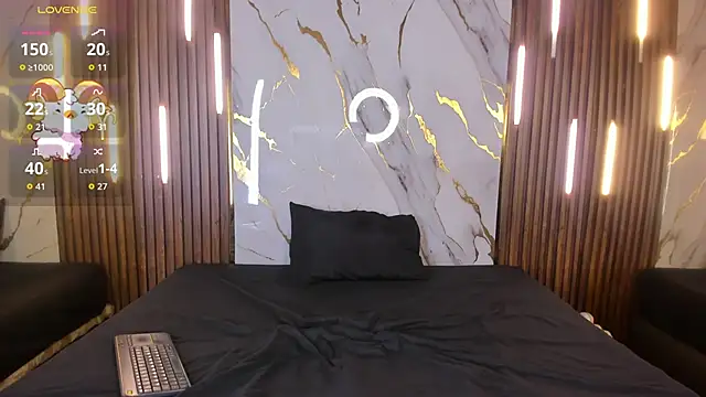 LiamNovak live sex cam