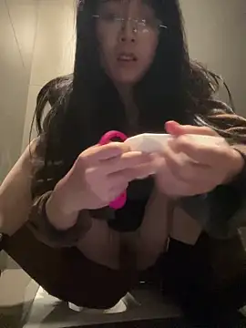 yourkeer live sex cam