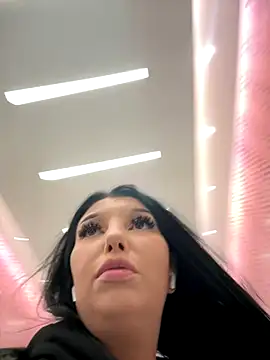 Tisha_Busty live sex cam