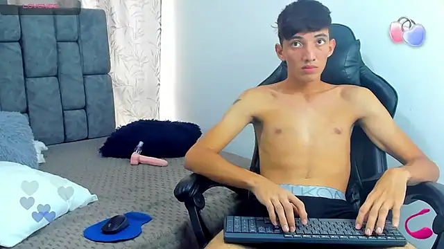 Maikol_Ortiz live sex cam