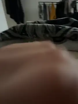 grossebite12335 live sex cam