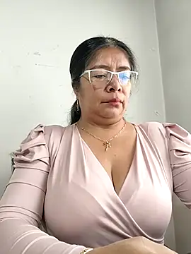 __valentina18 live sex cam