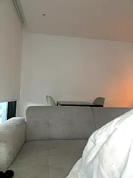 krissiswrld- live sex cam