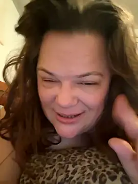 Tasmine live sex cam