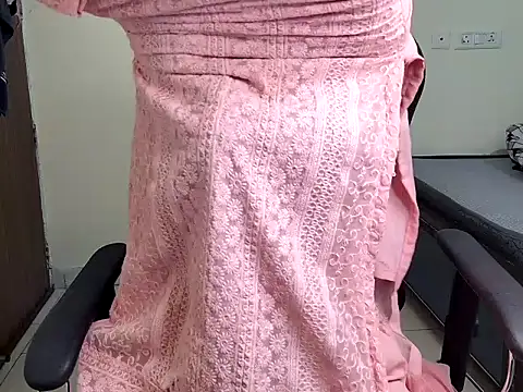 Vaani_09 live sex cam