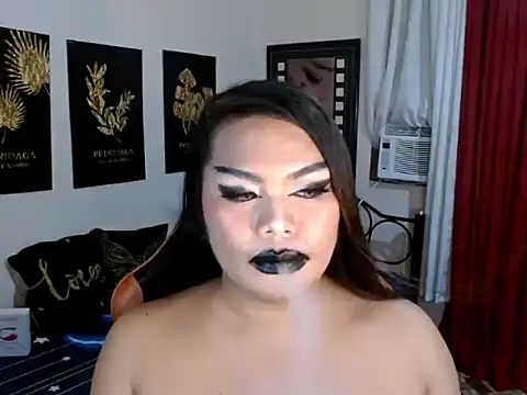 TSbrianaHugeCock live sex cam