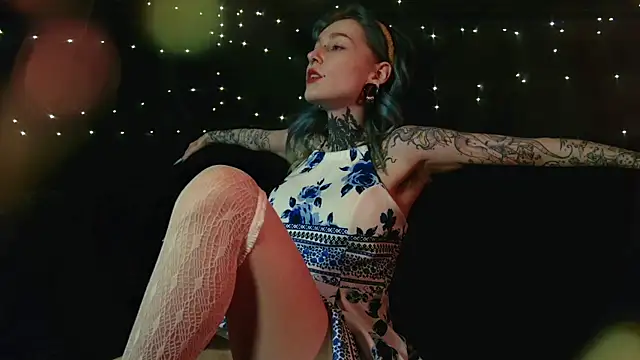 Littlespacemouse live sex cam