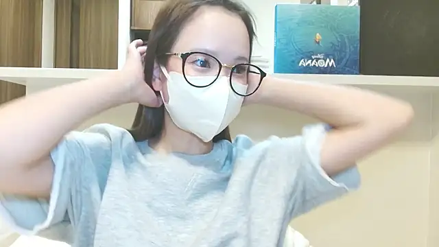 _hina_chan_ live sex cam