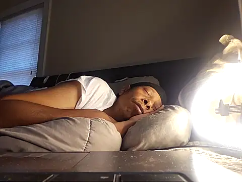 Vybezmaster live sex cam