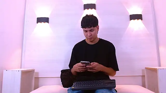 Jhojan_twink live sex cam