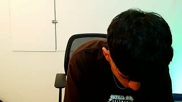 Axel_Draven live sex cam