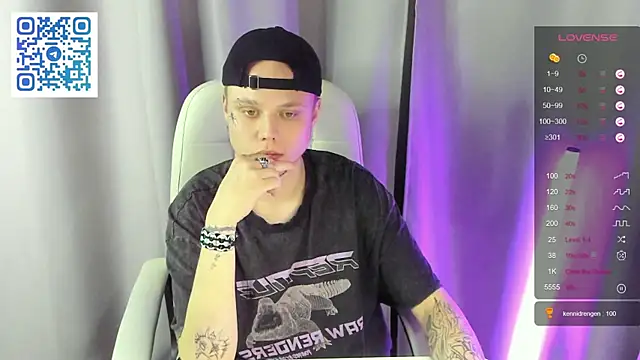 MettBliss live sex cam