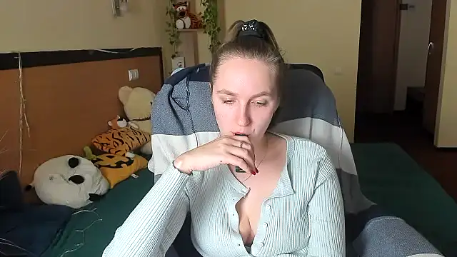 Nesie-Stoun live sex cam