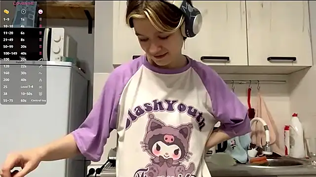 LorRebak live sex cam