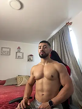 Ezzio_Scolaro live sex cam