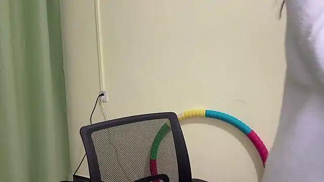 Nicole-13 live sex cam