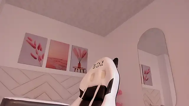 Brianna_bigboobs live sex cam