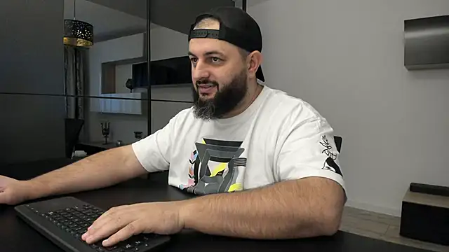 DravenPeak live sex cam