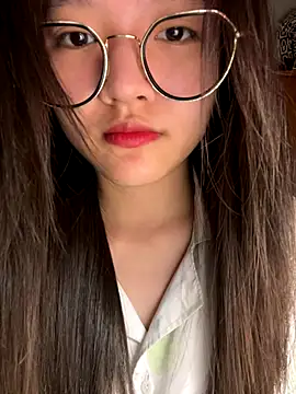 Krixxi22 live sex cam