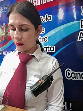 Alysson-- live sex cam