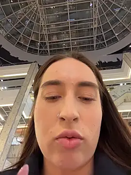 Holly_Play live sex cam