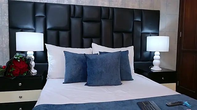 AlejaRosse live sex cam