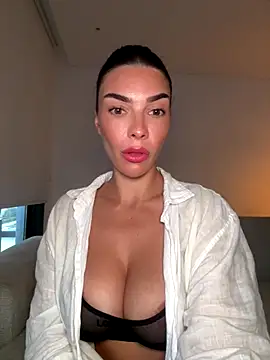 krissiswrld- live sex cam