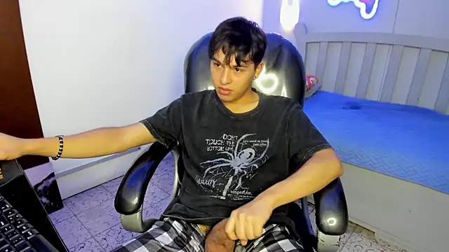 StiwenTwink live sex cam