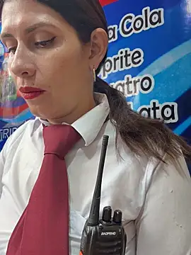 Alysson-- live sex cam