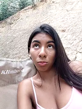 chaparritahot99 live sex cam