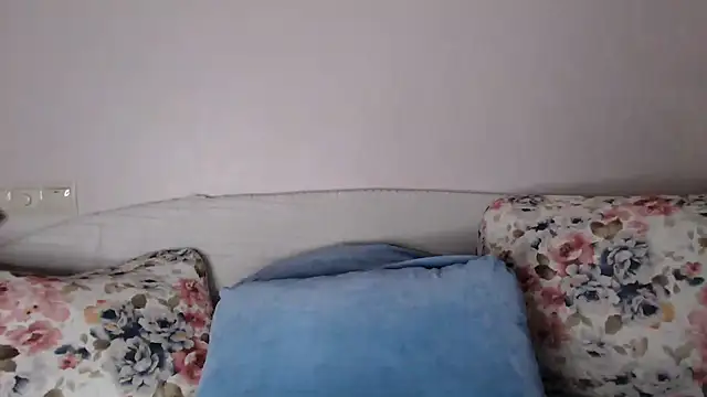 vitalina_freedom live sex cam