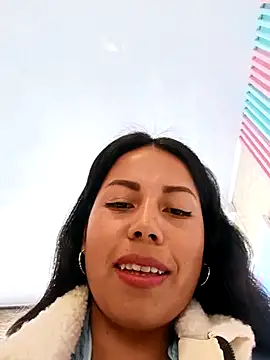 _andrea30 live sex cam