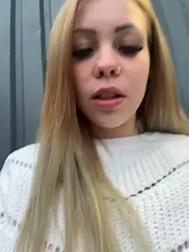 KittyMissyX live sex cam