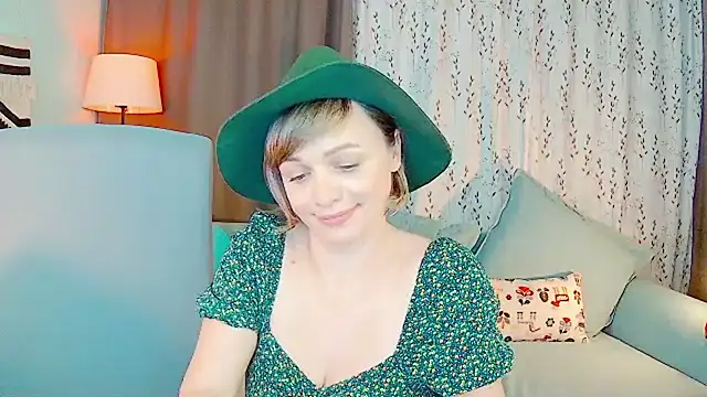 SweetEye live sex cam