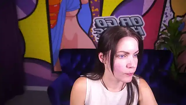 SofieMoons live sex cam