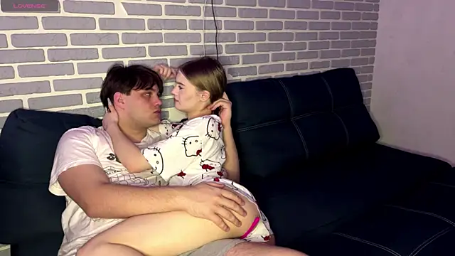 fetchingcouplee live sex cam