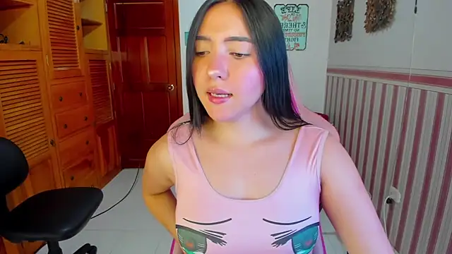 Isa_And_Natasha live sex cam