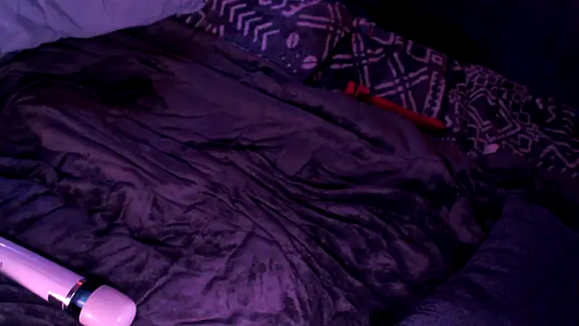 SpunsieLove live sex cam