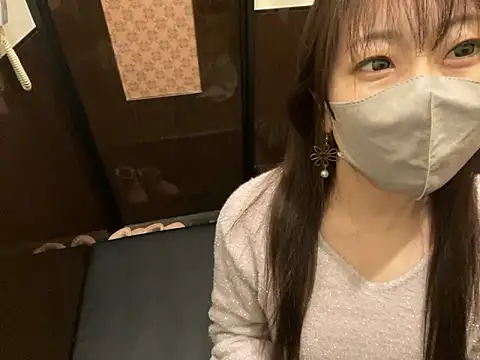 hitomi_desu live sex cam