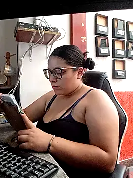 Vanesitacooper live sex cam