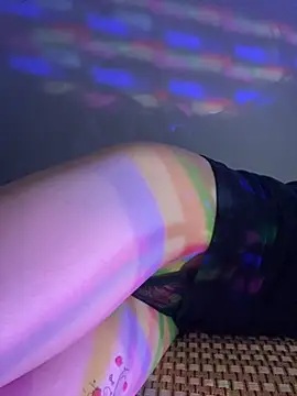 Bella_wett live sex cam